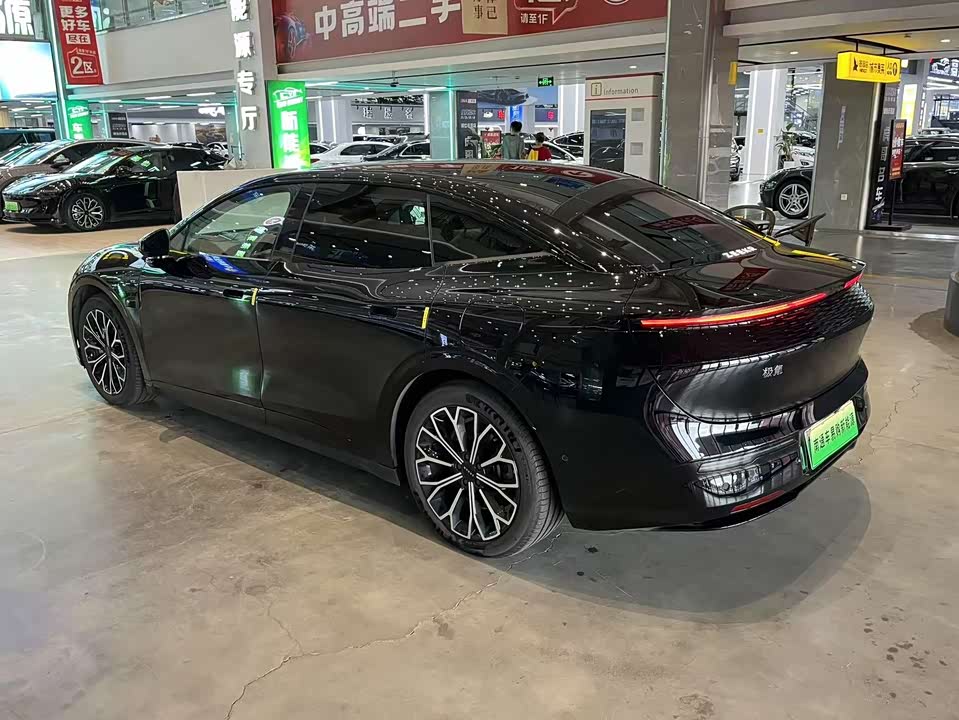 Zeekr 007