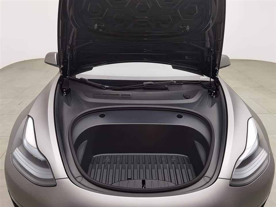 Tesla Model 3 Tesla Model 3