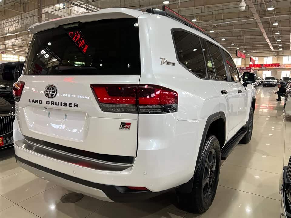 Toyota Land Cruiser Toyota Land Cruiser