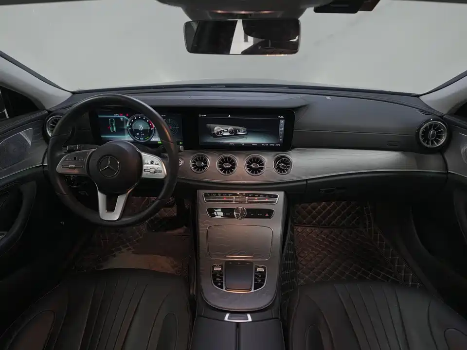 Mercedes-Benz CLS