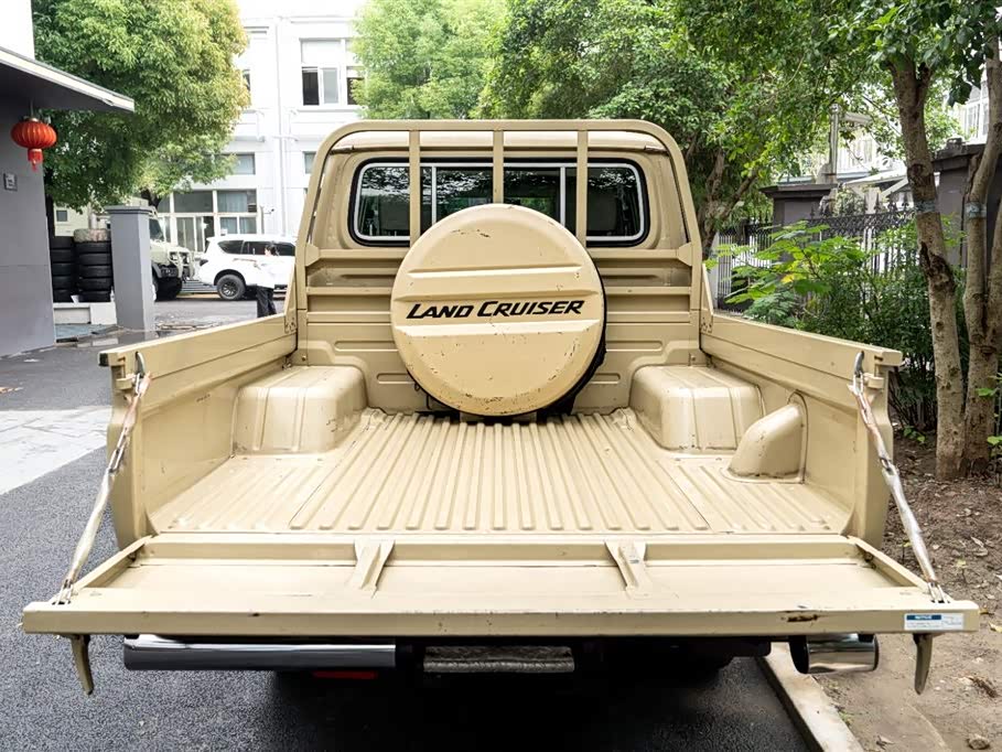 Toyota Land Cruiser Toyota Land Cruiser