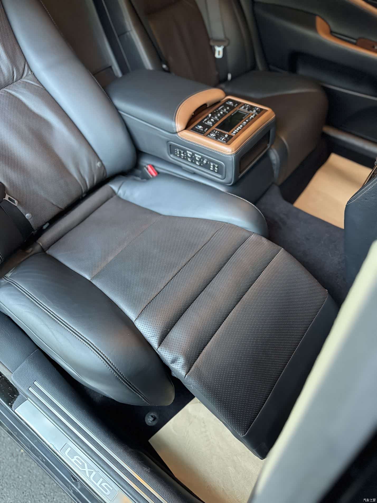 Lexus LS, 2013 17