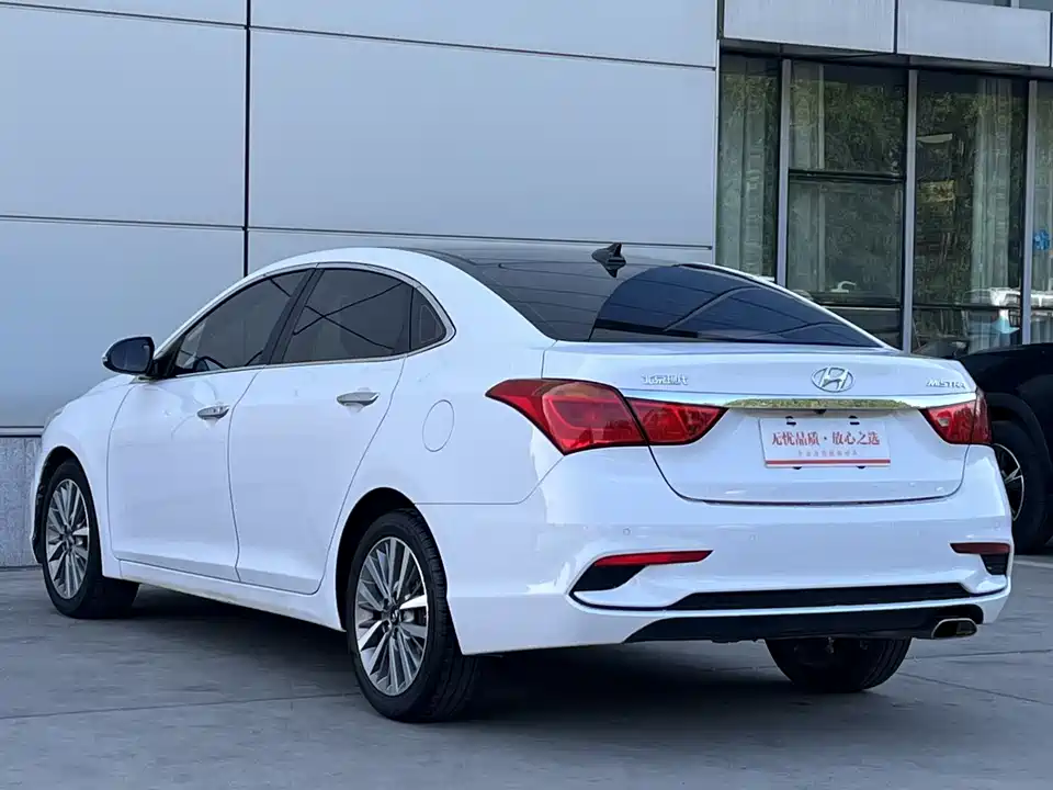 Hyundai Name picture