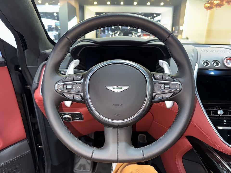 Aston Martin DBX Aston Martin DBX