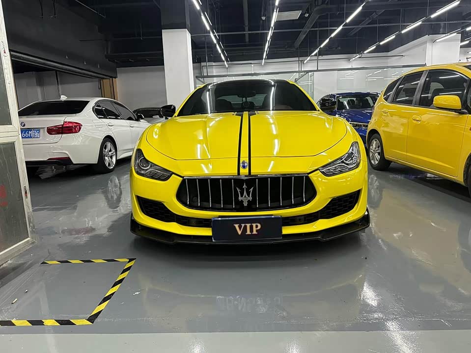 Maserati Ghibli Maserati Ghibli