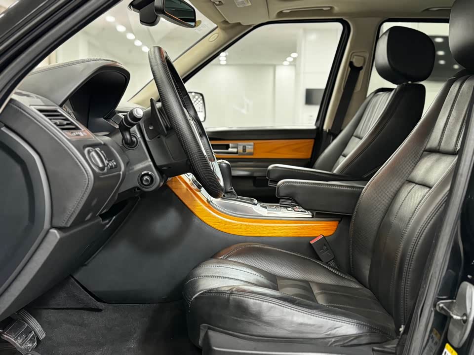 Land Rover Range Rover Sport Land Rover Range Rover Sport