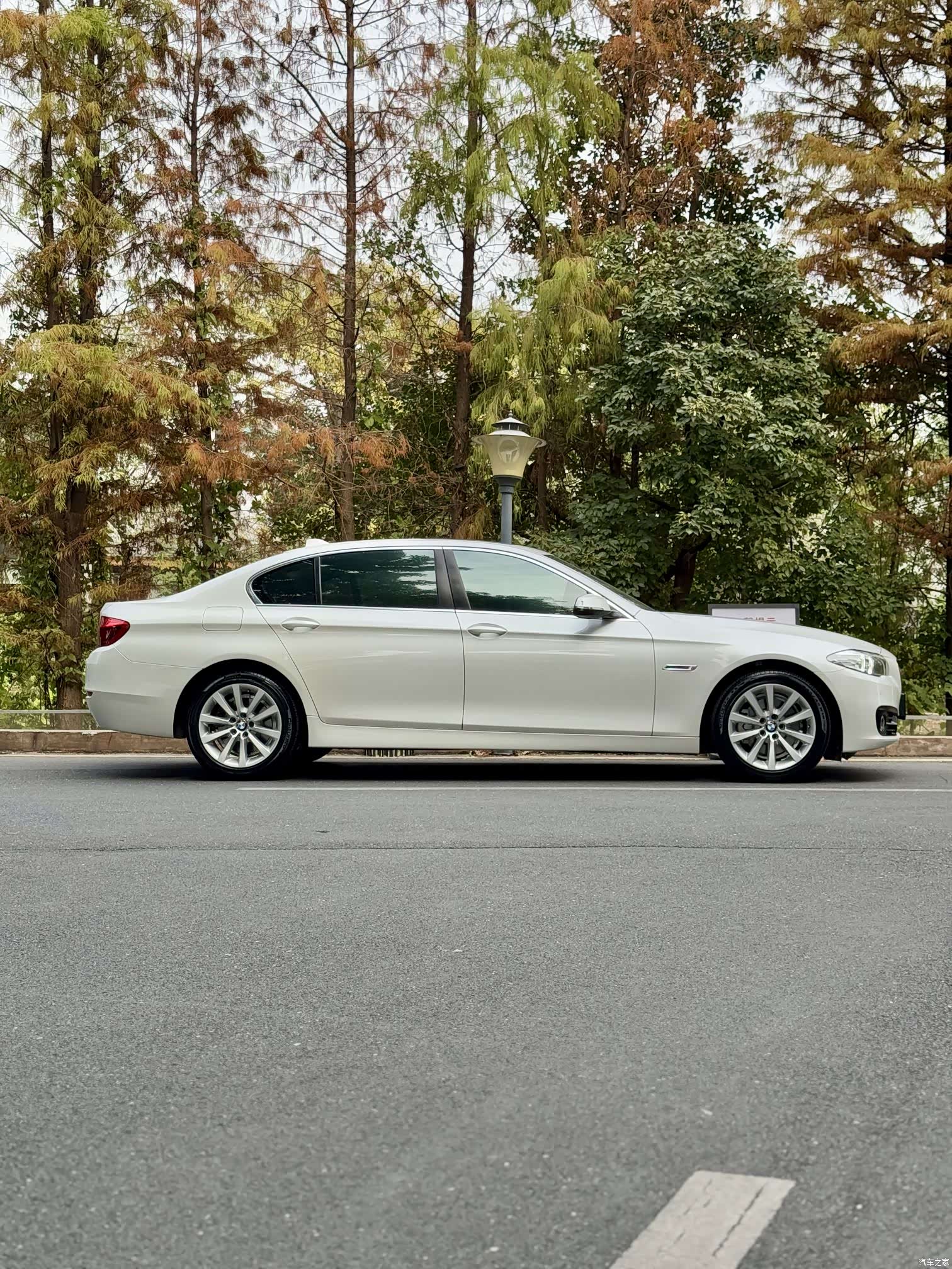 BMW 5 Series, 2014 23