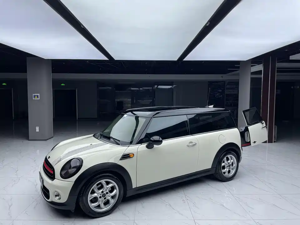 MINI CLUBMAN
