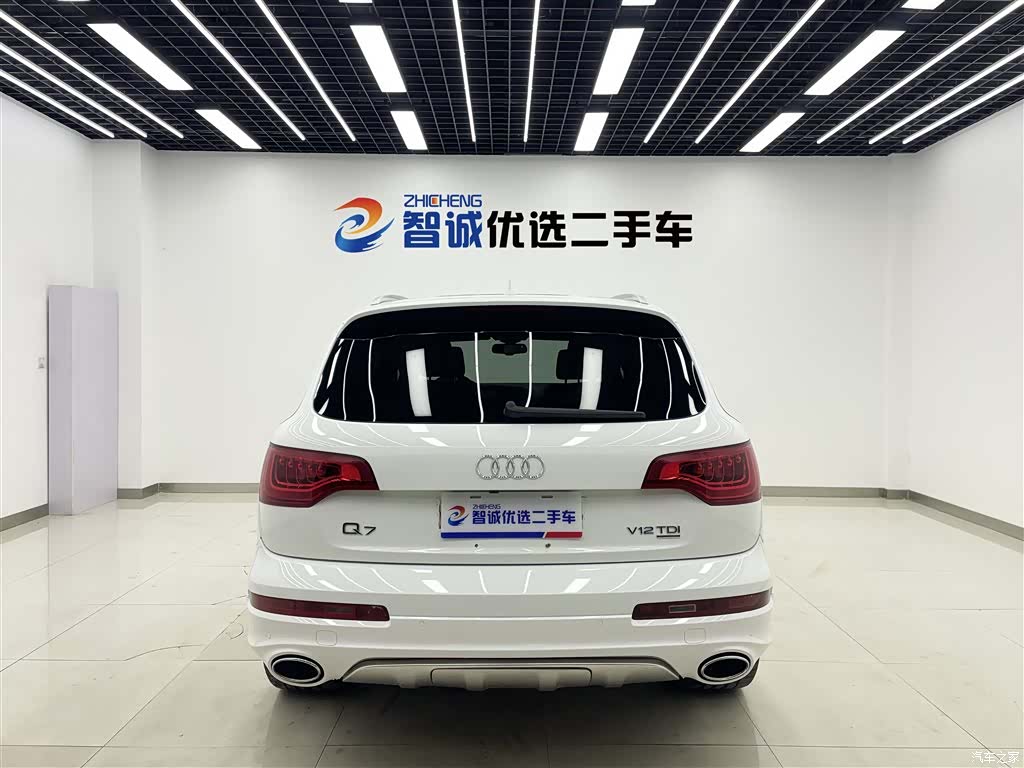 Audi Q7, 2010 4