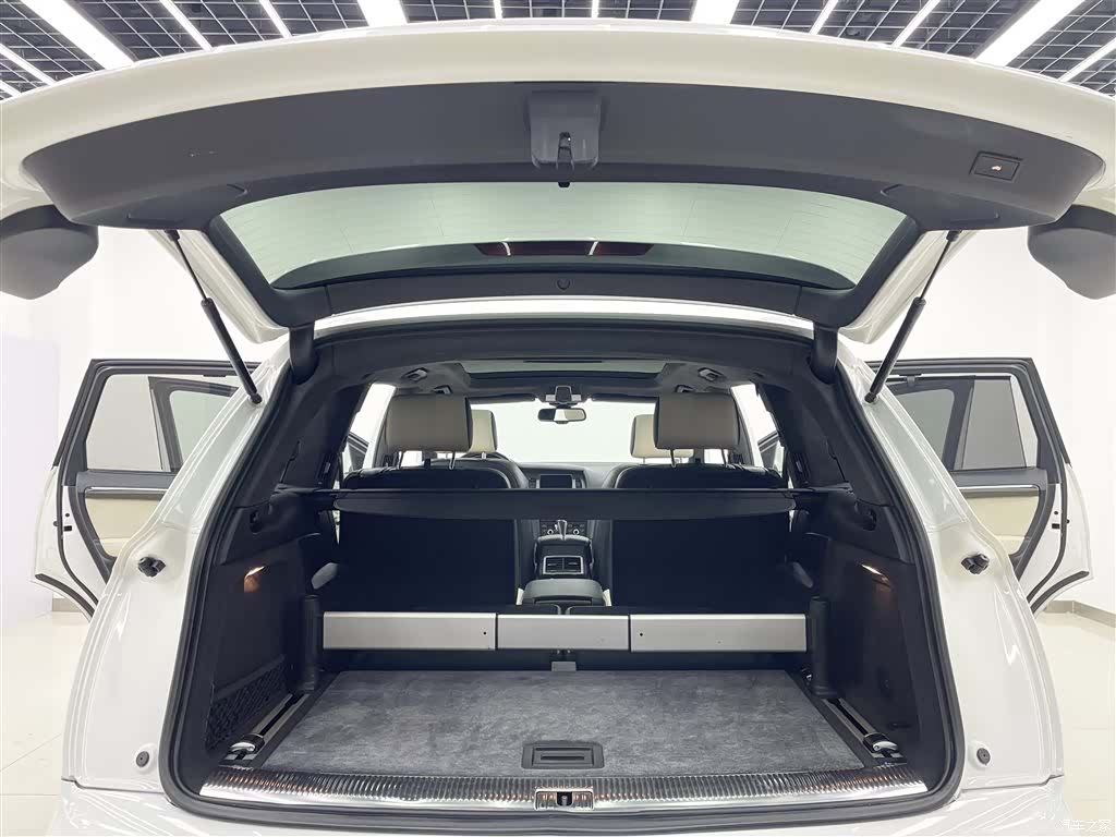 Audi Q7, 2010 21