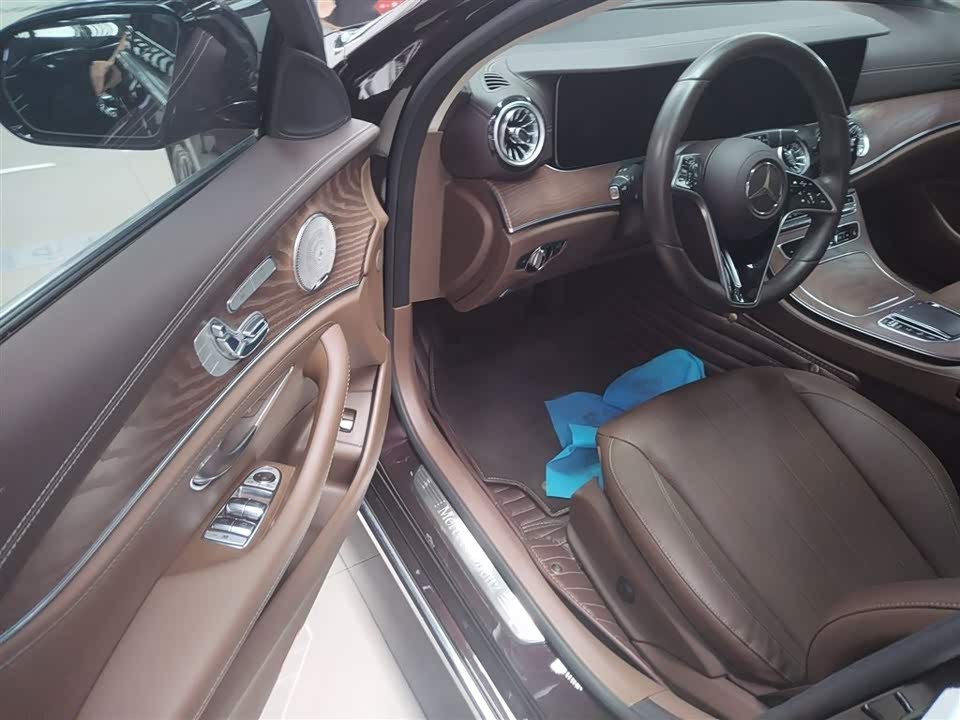 Mercedes-Benz E-class Mercedes-Benz E-class