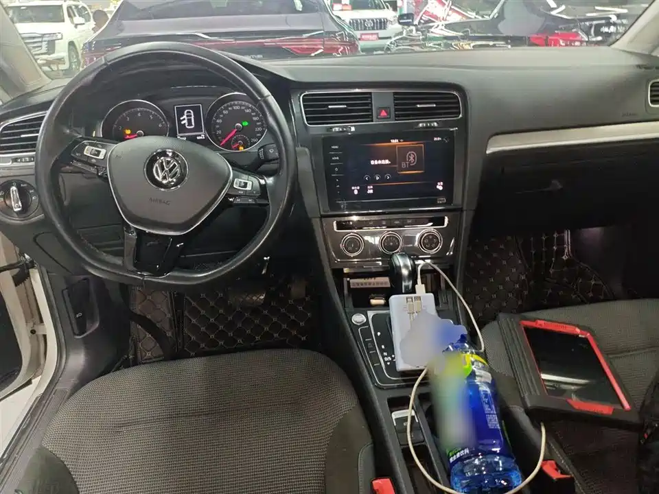 Volkswagen golf