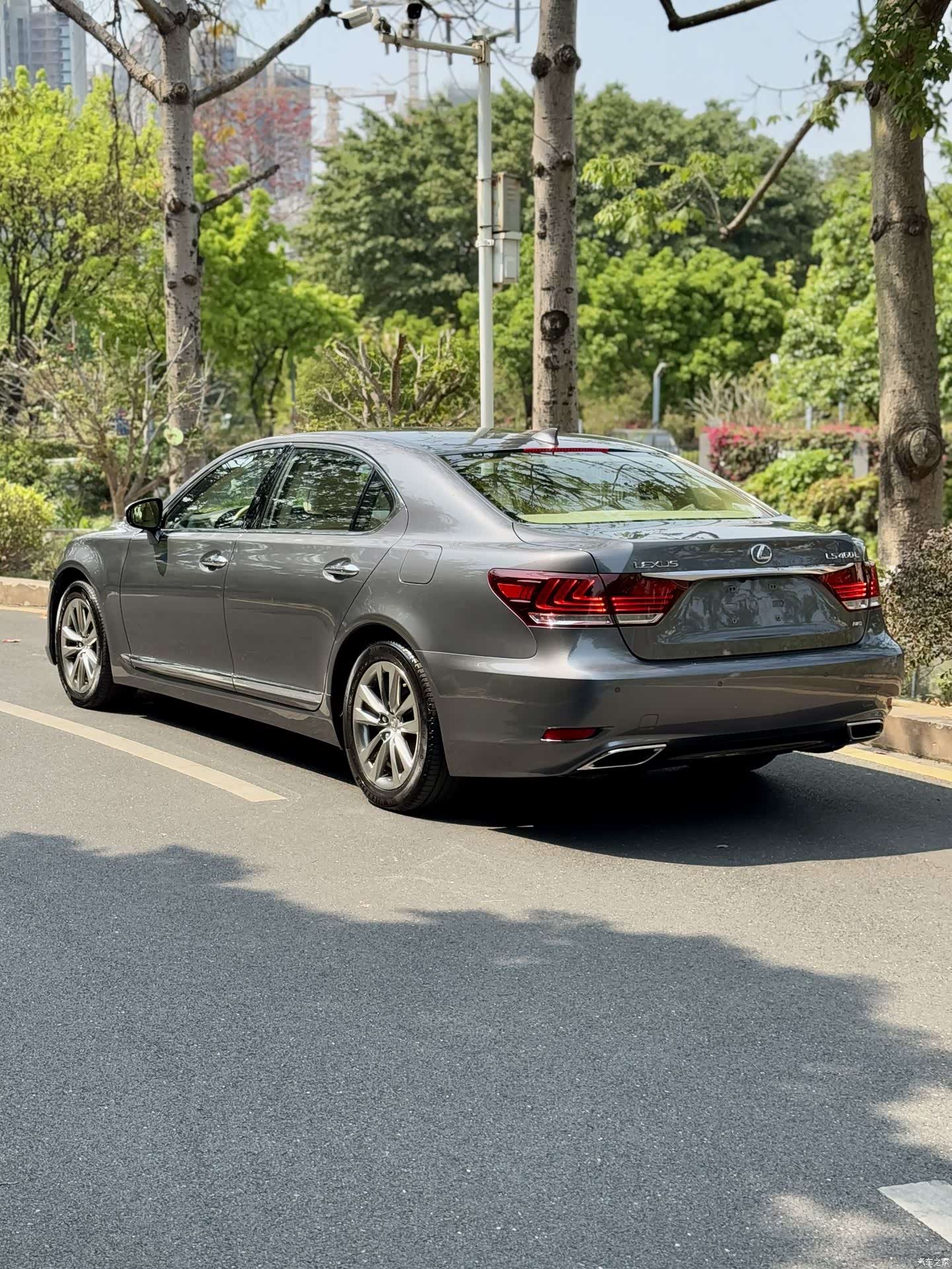 Lexus LS, 2016 14