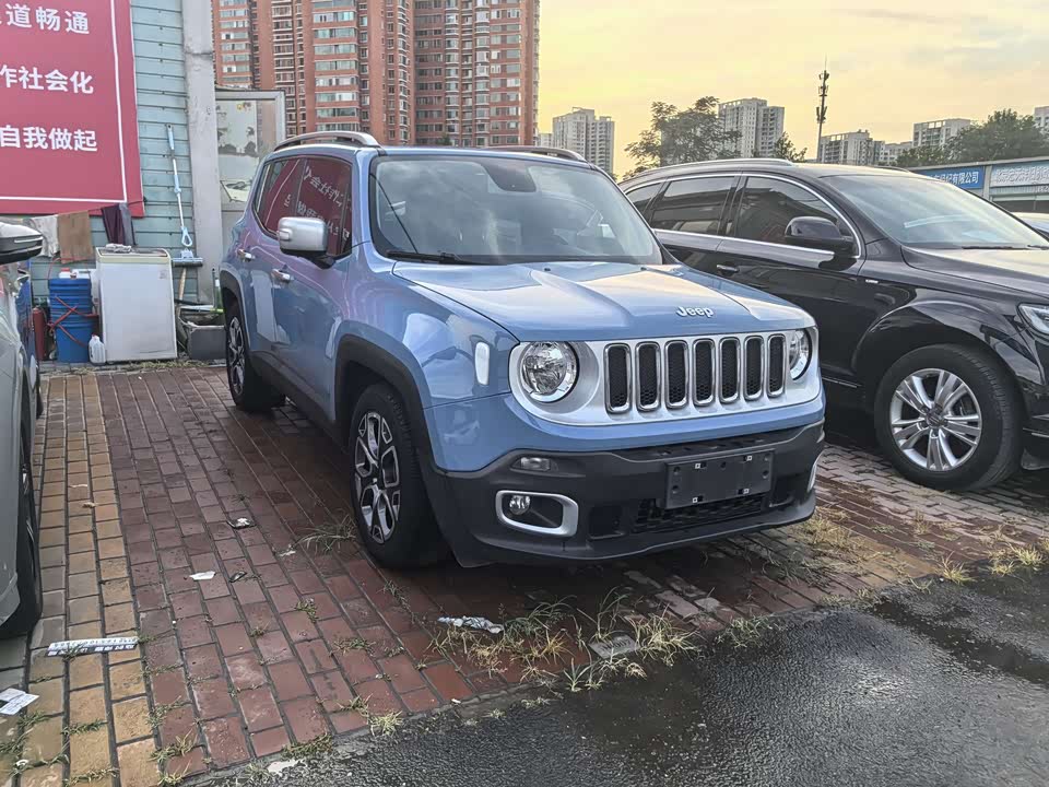 Jeep Freeman