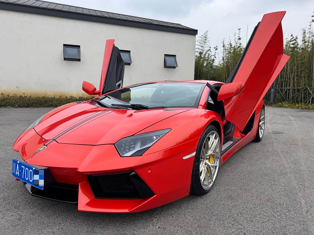Lamborghini Aventador 2011 LP 700-4