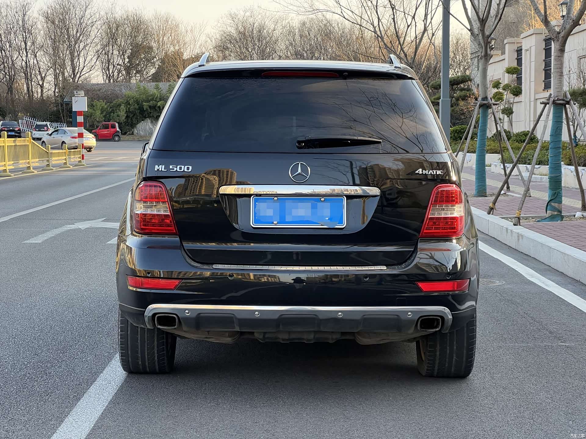 Mercedes-Benz M-Class, 2011 4