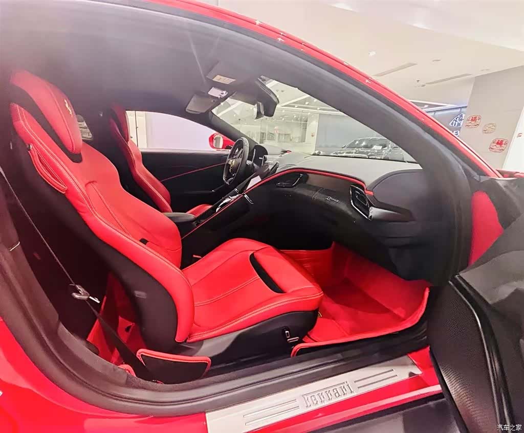 Ferrari Roma, 2021 8