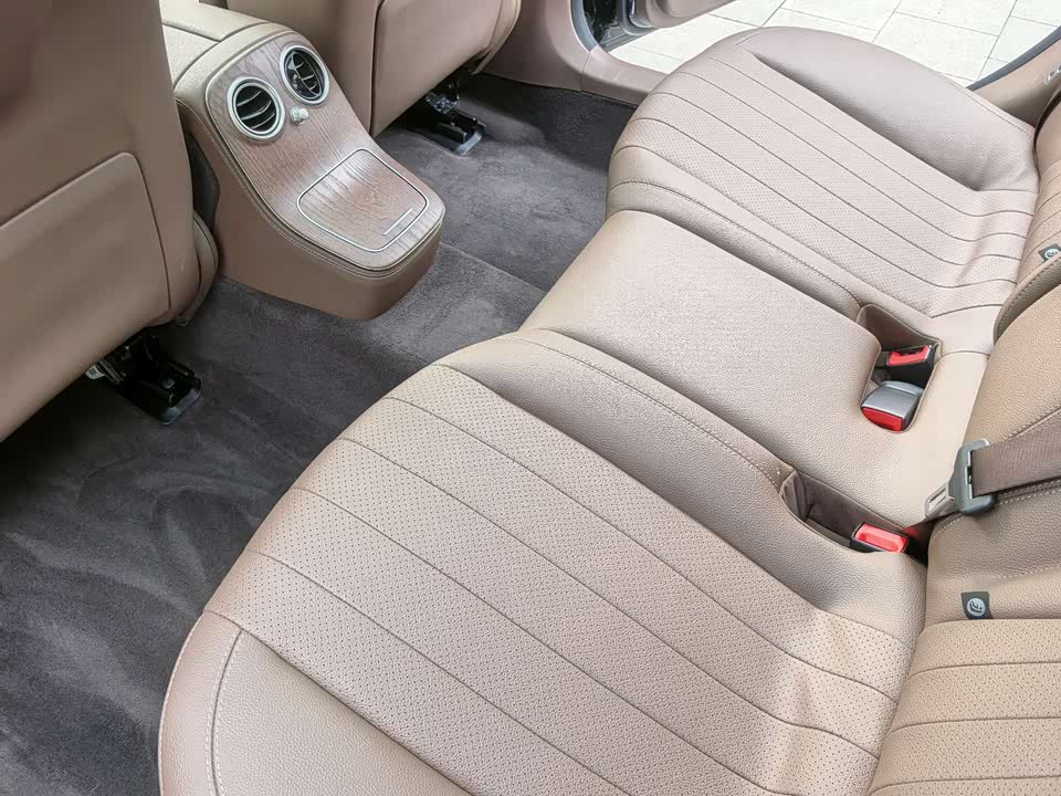 Mercedes-Benz E-class Mercedes-Benz E-class