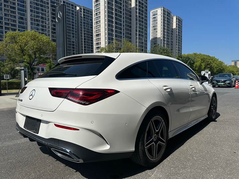 Mercedes-Benz CLA