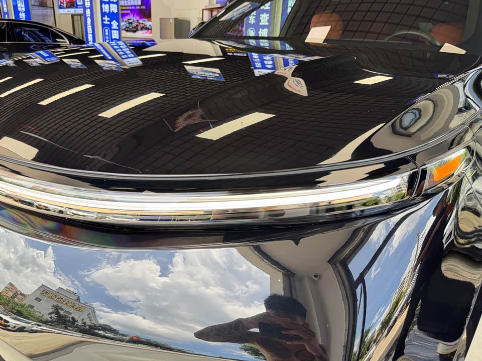 Li Auto Ideal L8