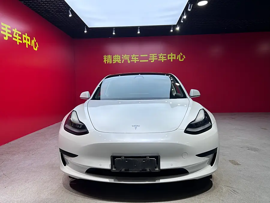 Tesla Model 3 (imported)