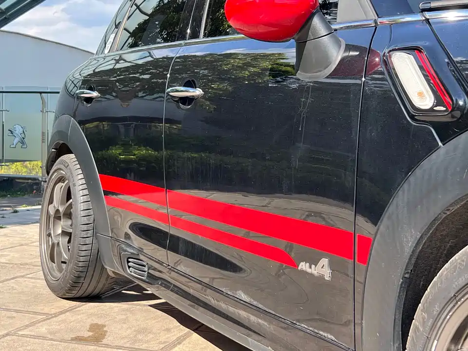 MINI JCW COUNTRYMAN