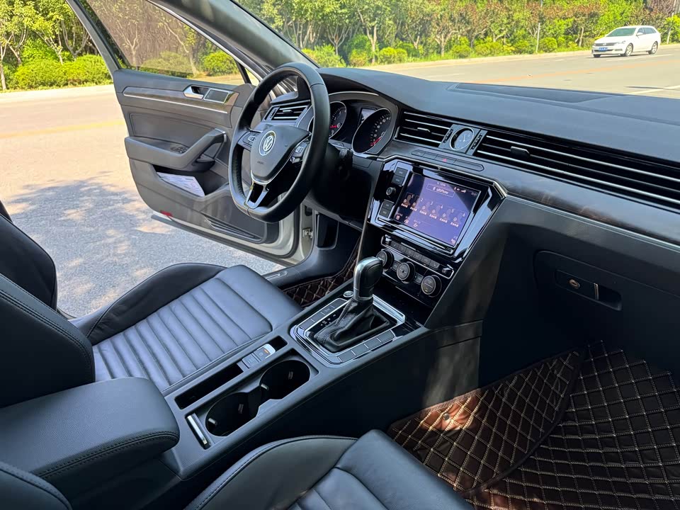 Volkswagen Magotan
