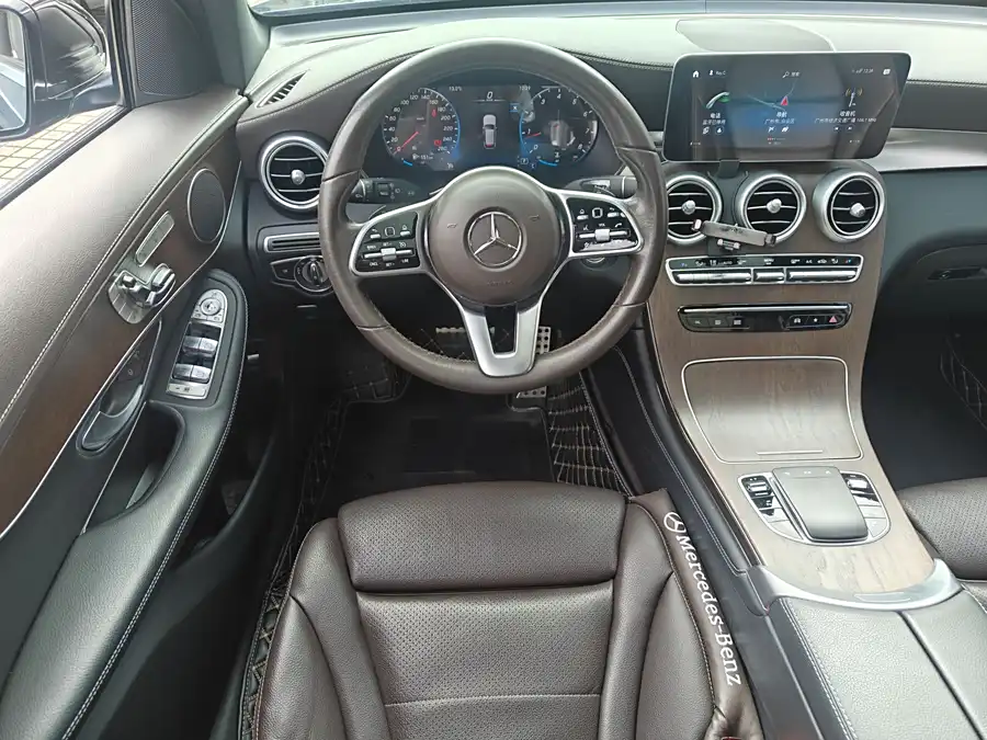 Mercedes Benz GLC