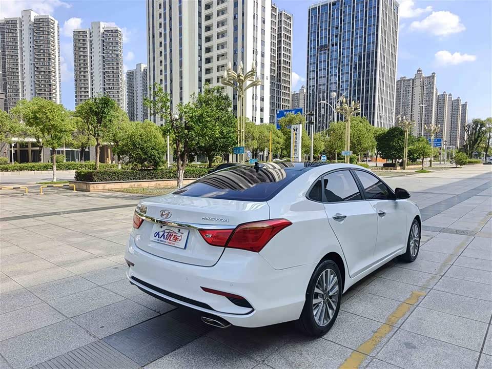 Hyundai Name picture