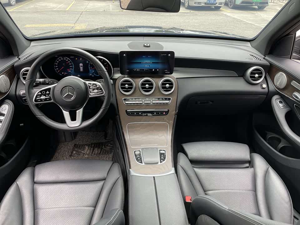 Mercedes-Benz GLC Mercedes-Benz GLC