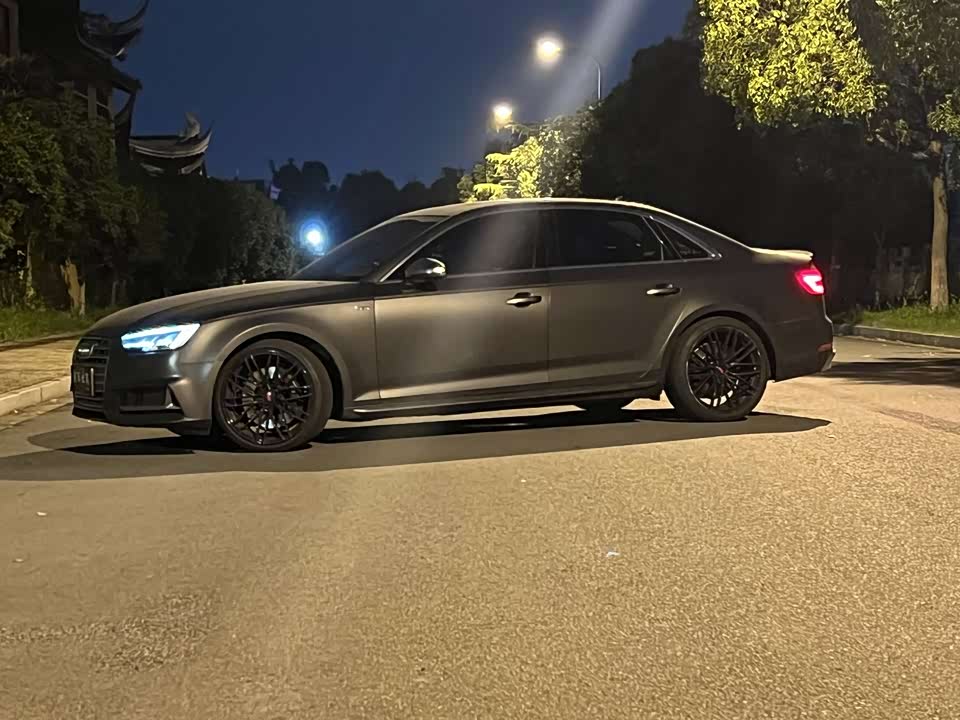 Audi S4 Audi S4