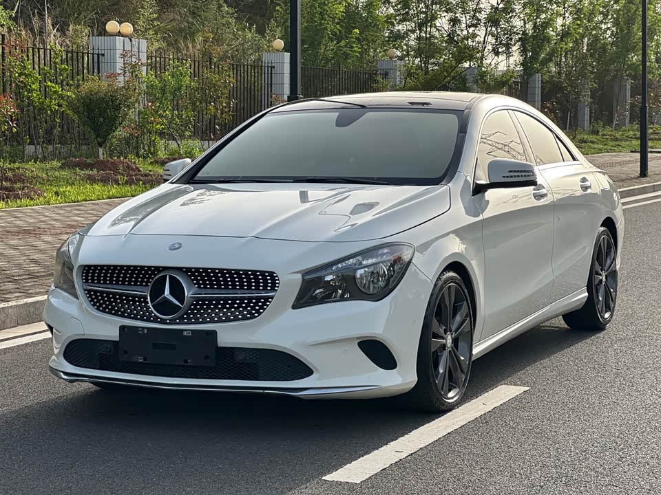 Mercedes-Benz CLA