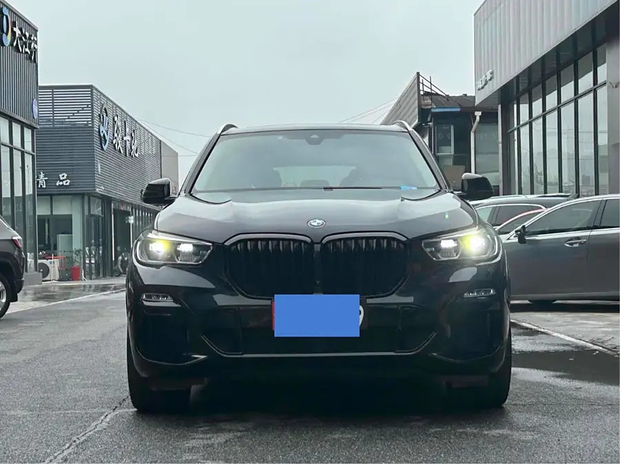 BMW X5 (imported)