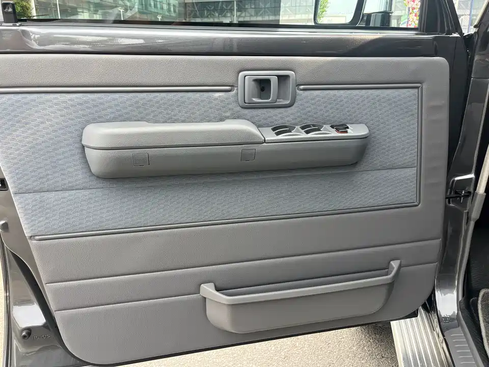 Toyota Land Cruiser Toyota Land Cruiser