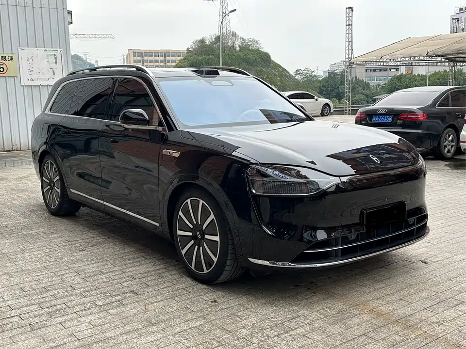 AITO Ask the world M9