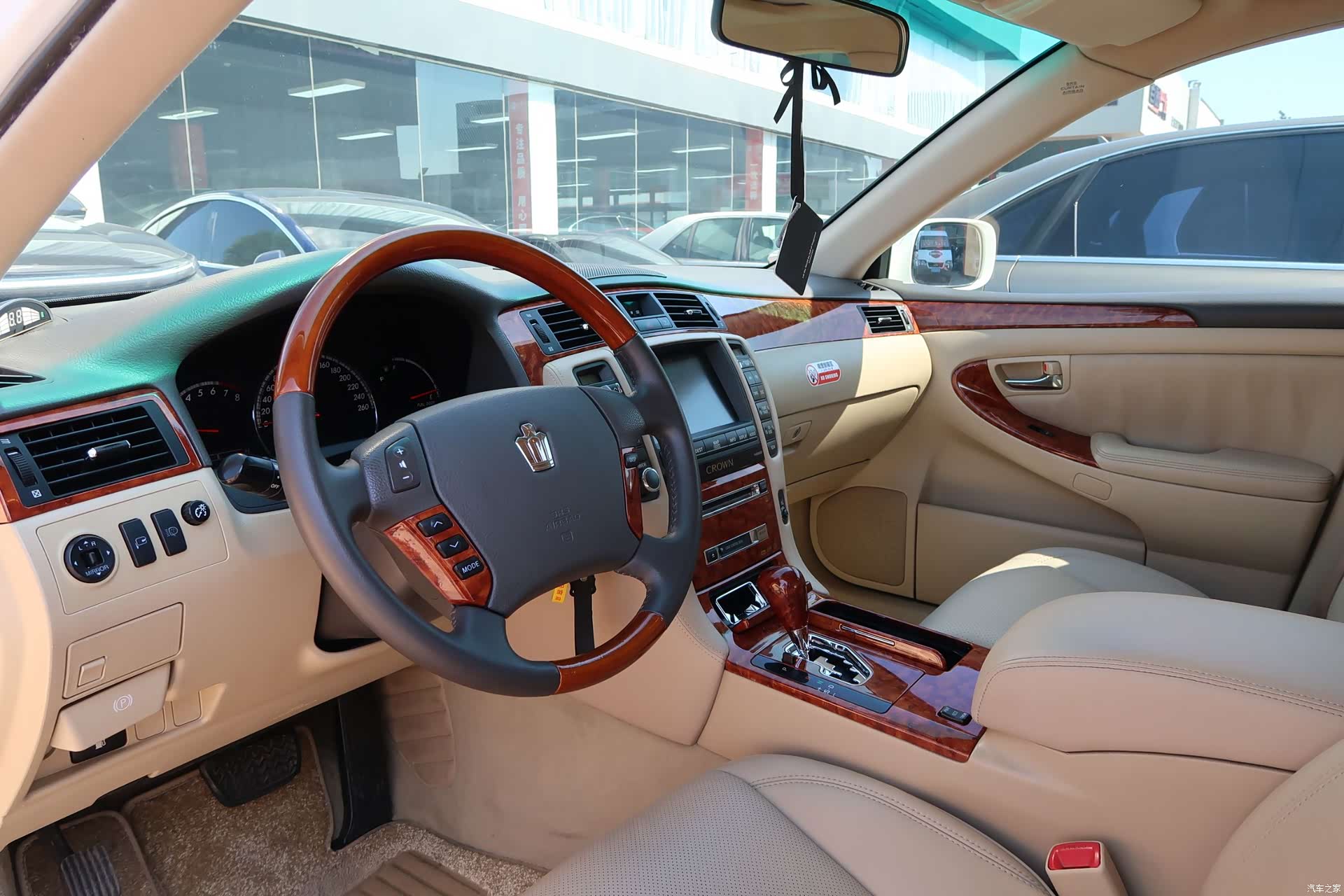 Toyota Crown, 2008 6