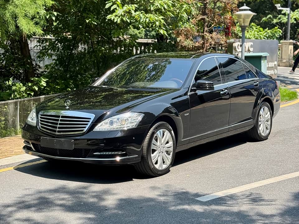 Mercedes-Benz S-class Mercedes-Benz S-class