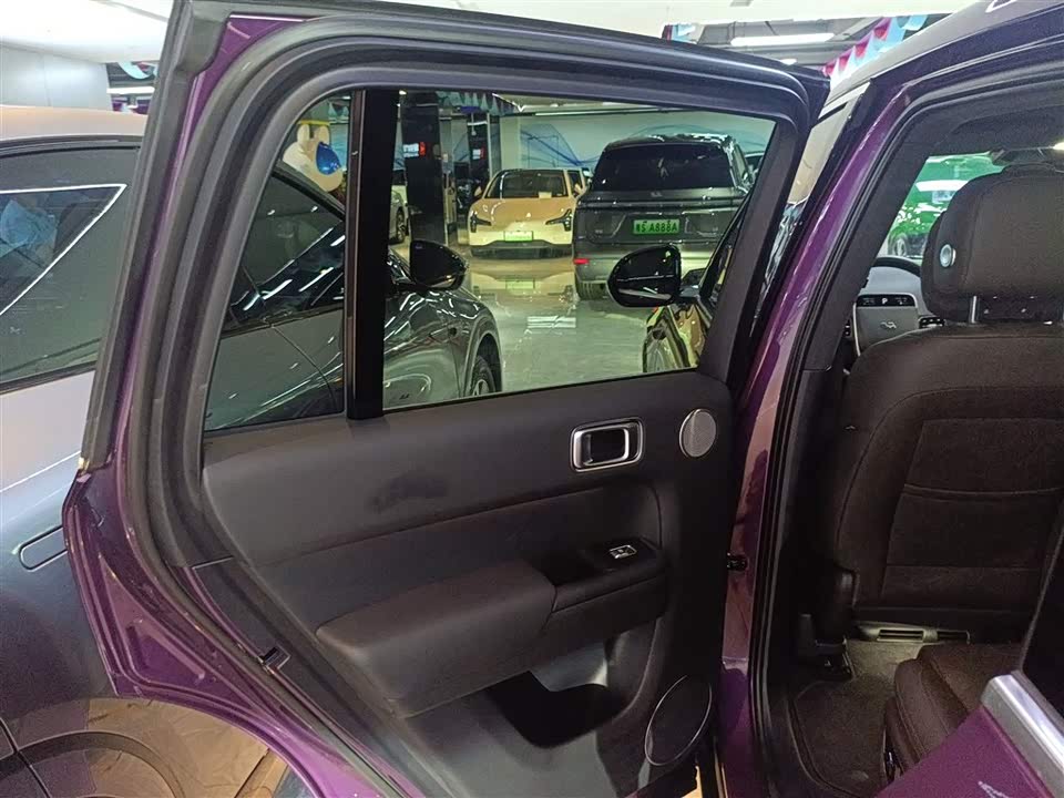 Li Auto Ideal L8 Li Auto Ideal L8