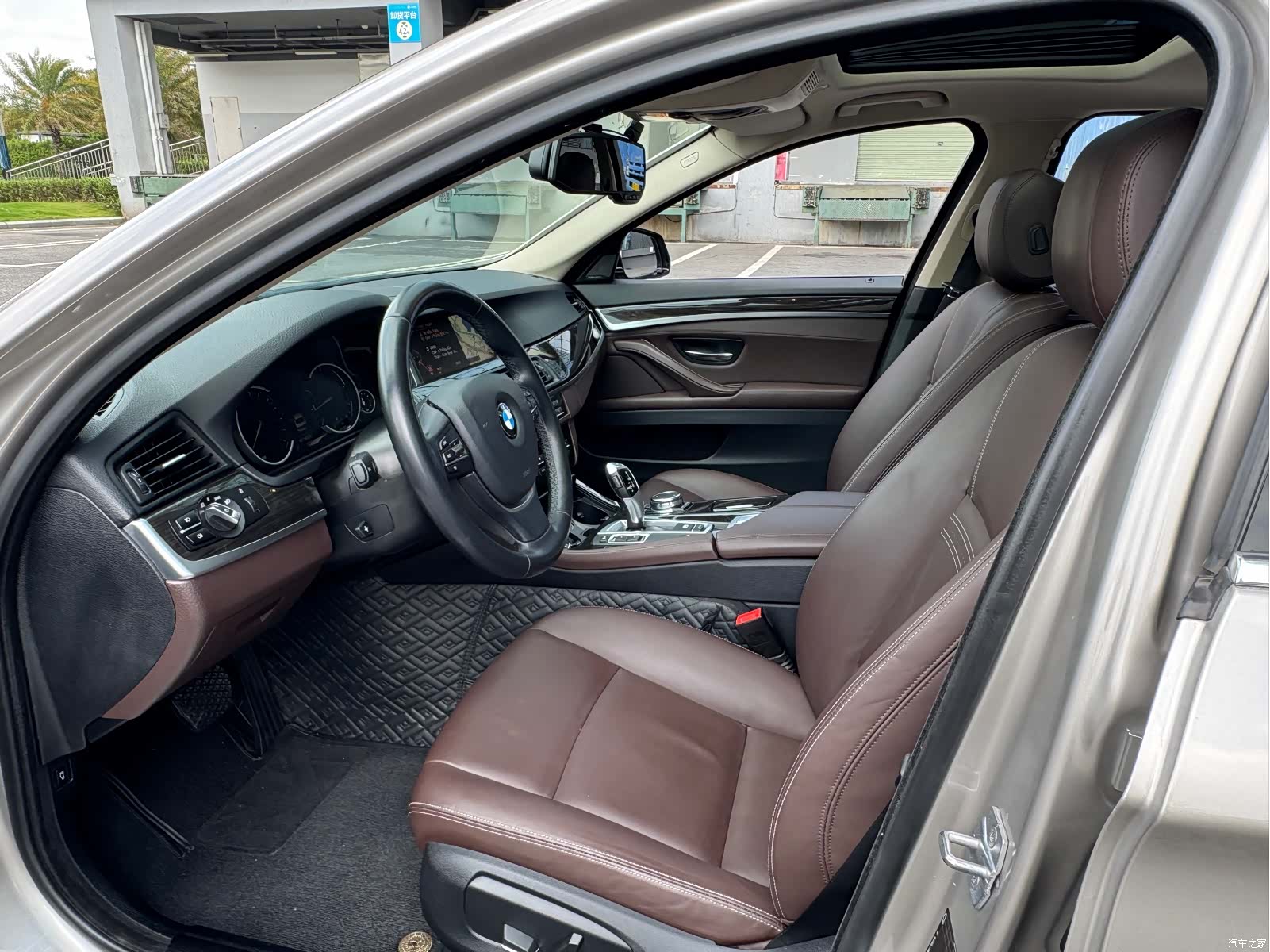 BMW 5 Series, 2017 12