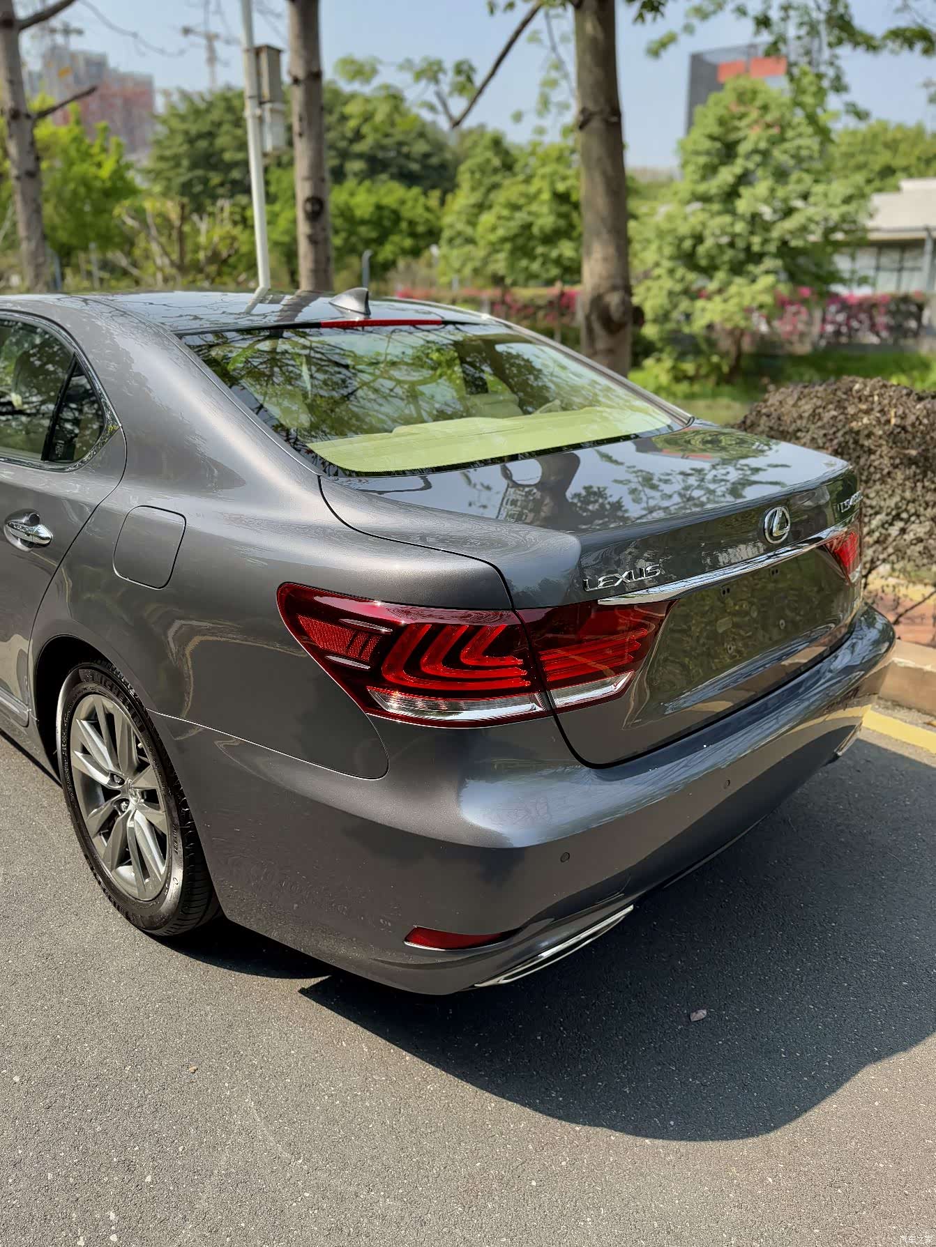 Lexus LS, 2016 15