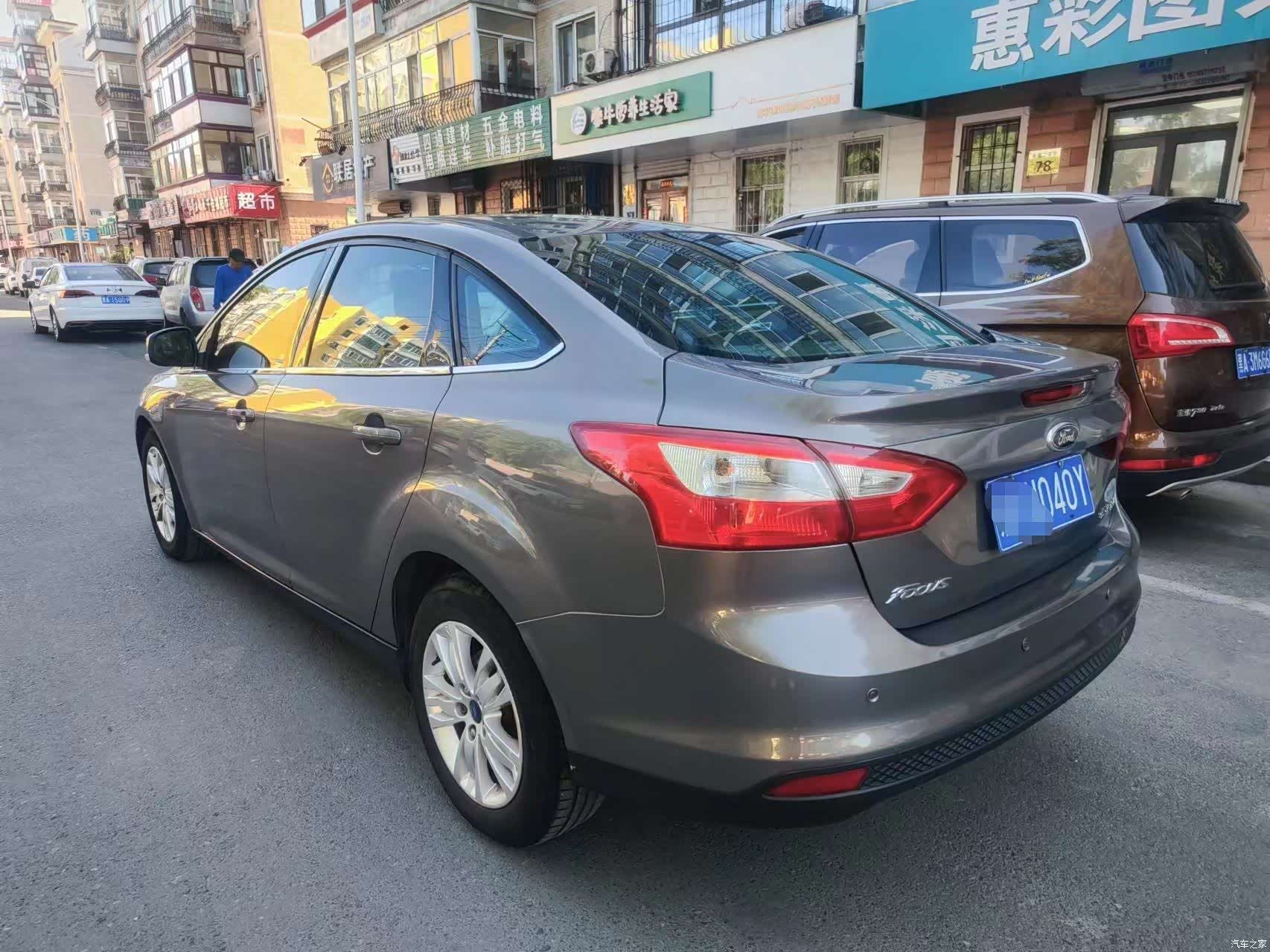 Ford Focus, 2013 6