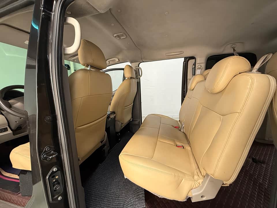 Nissan NV200 Nissan NV200