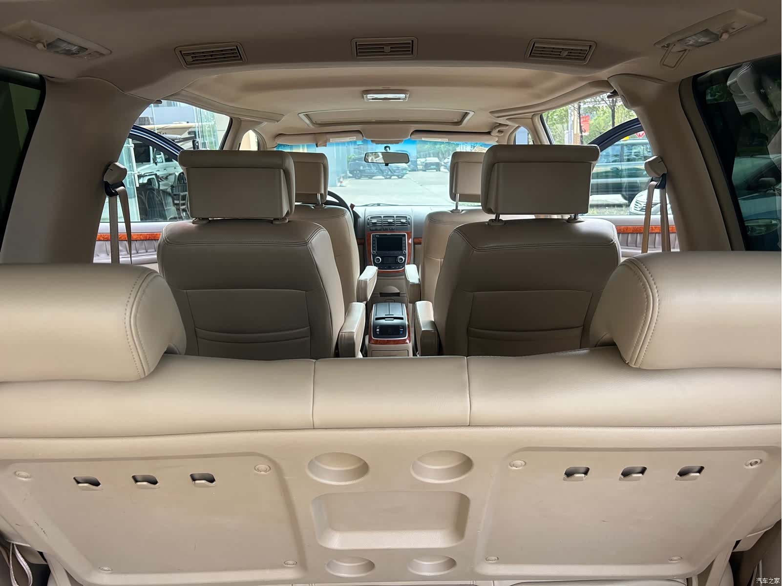 Buick GL8, 2009 13
