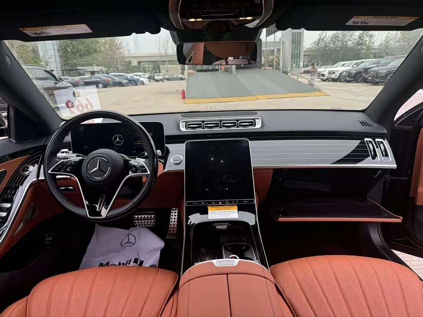 Mercedes-Benz S-Class 2024, фото 5