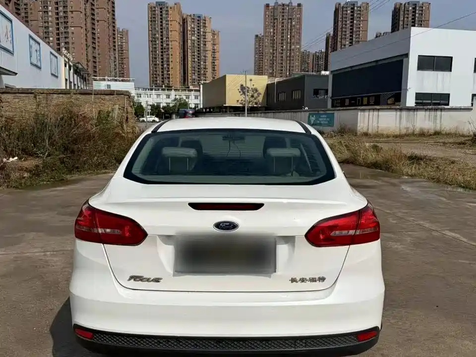 Ford Fox