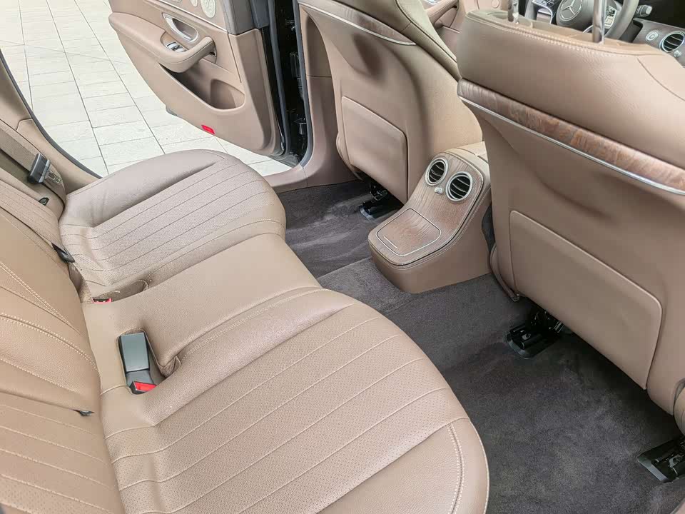Mercedes-Benz E-class Mercedes-Benz E-class