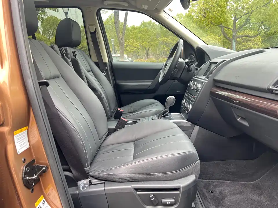 Land Rover Freelander 2