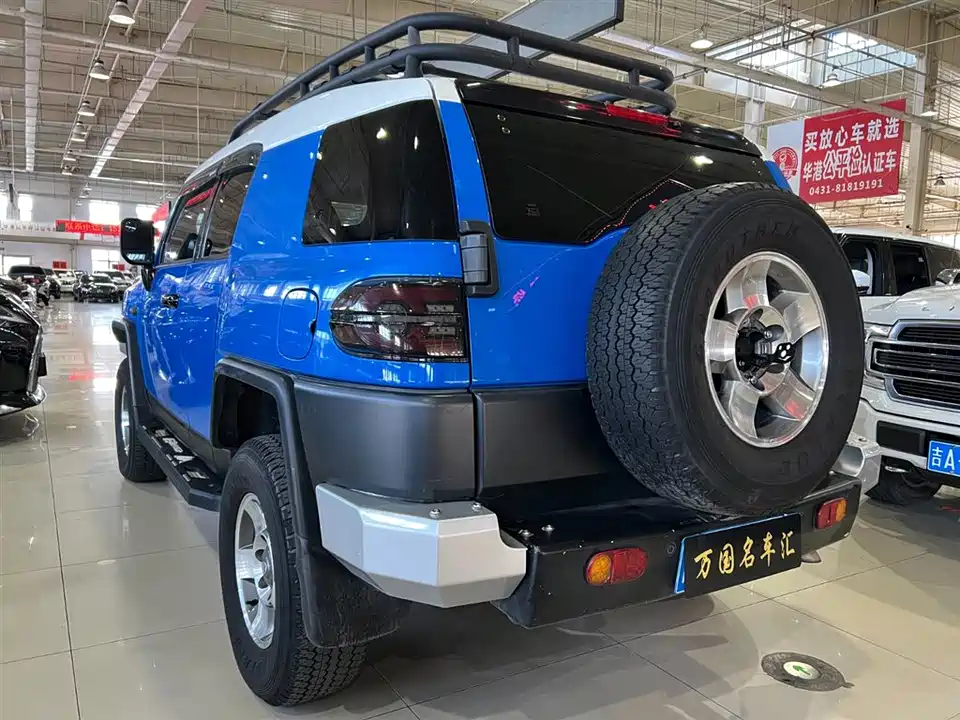 Toyota FJ Cool Luze