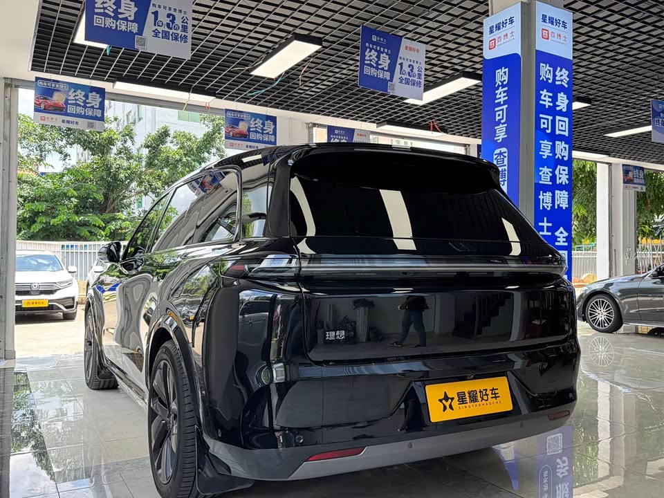 Li Auto Ideal L8