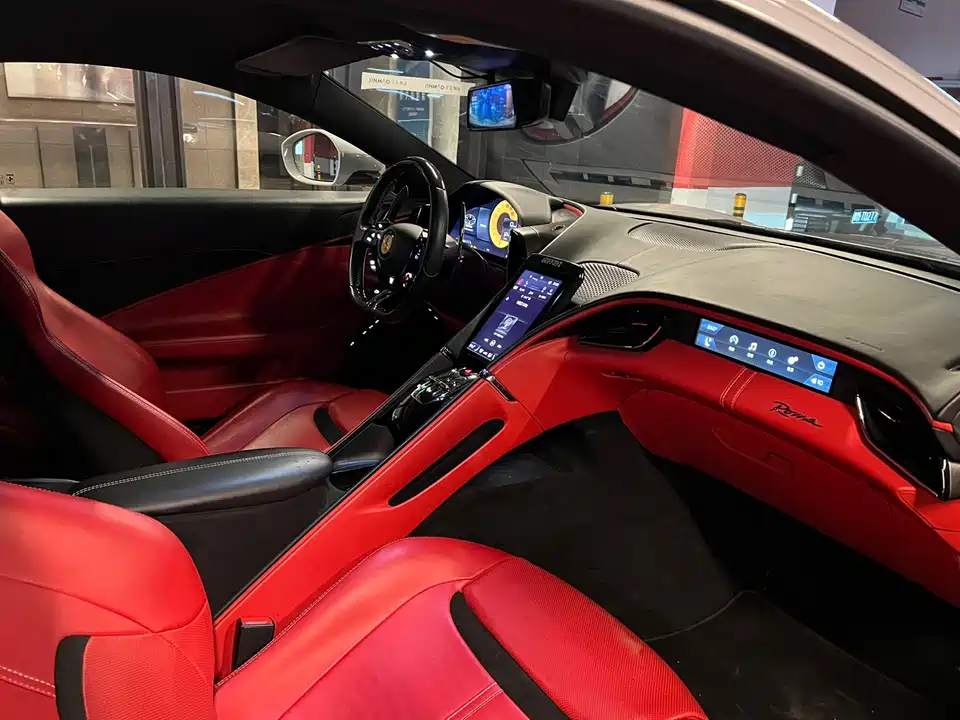 Ferrari Roma